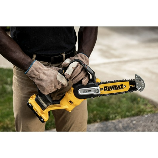Dewalt 20V MAX 8 in. Brushless Cordless Pruning Chainsaw Kit with 3 A